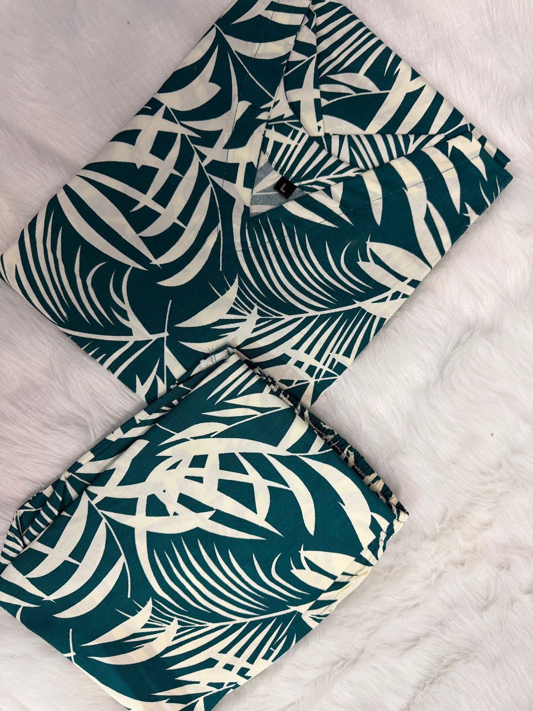 Tropical Co-Ord Set – Emerald Palm Vibe