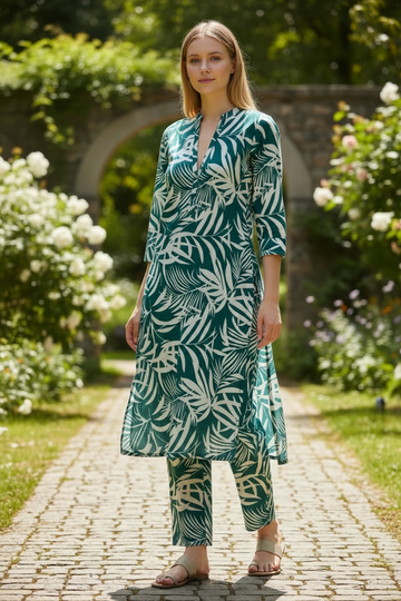 Tropical Co-Ord Set – Emerald Palm Vibe