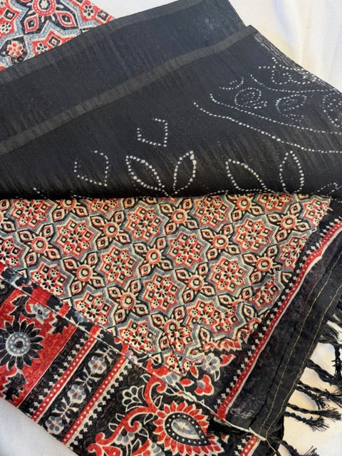 Rustic Red & Olive Green Ethnic Shawl