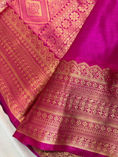 Elegant Green Silk Saree with Magenta & Gold Zari Border